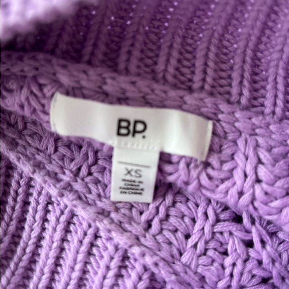New without tags BP Traveling Stitch Crop Lilac
Sweater, size XS - Picture 7 of 7
